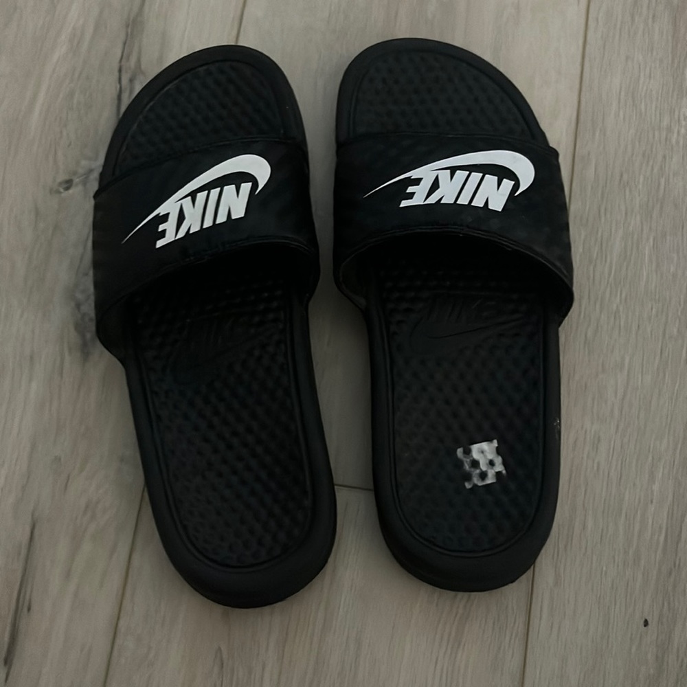 nike slides